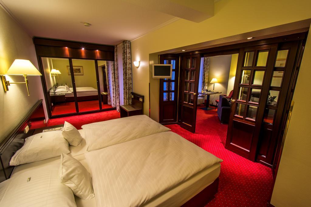 Sachsenwald Hotel ไรน์เบ็ค ภายนอก รูปภาพ