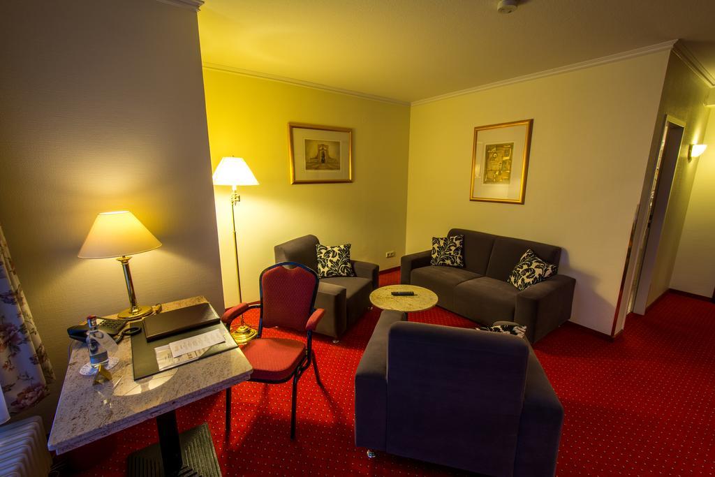 Sachsenwald Hotel ไรน์เบ็ค ภายนอก รูปภาพ