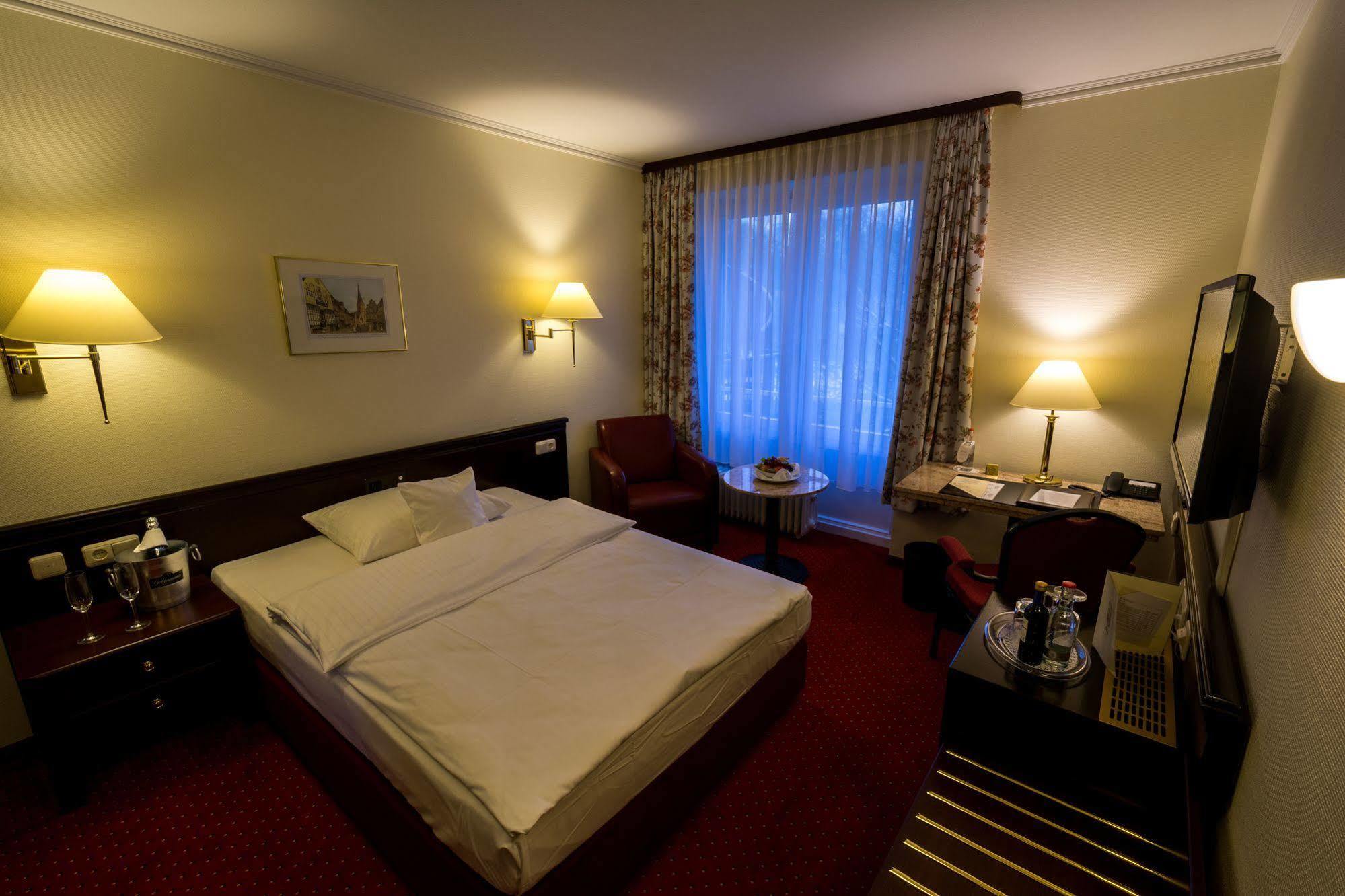 Sachsenwald Hotel ไรน์เบ็ค ภายนอก รูปภาพ